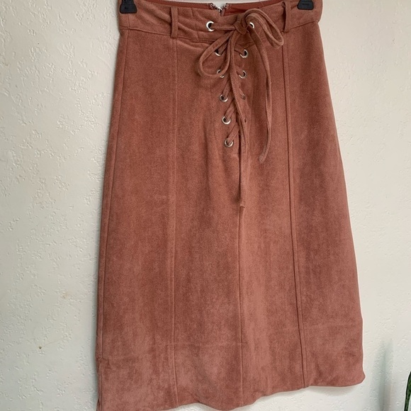 Gianni Bini Faux Suede Skirt - Picture 2 of 11